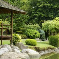 Holz-Pavillon als Ort der Ruhe © Fotolia.com